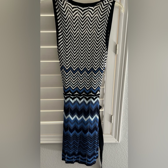 NWT BCBG Max Azria Silk with white linen dress Blue Black and white - Picture 4 of 6